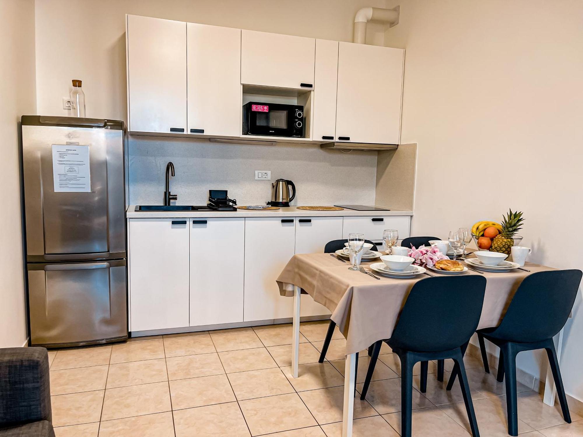 Pinia Apartments Bol Exterior photo